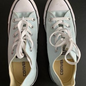 Women’s converse